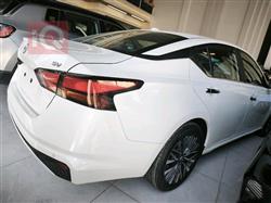 نيسان ألتيما